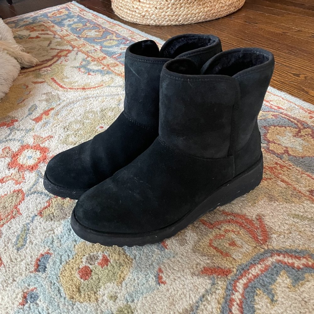 UGG Kristin Black Suede Bootie Size 8